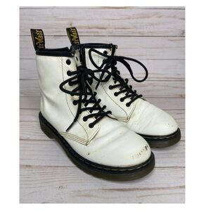 Dr. Martens White Classic Combat Boots Big Kids Sz 3